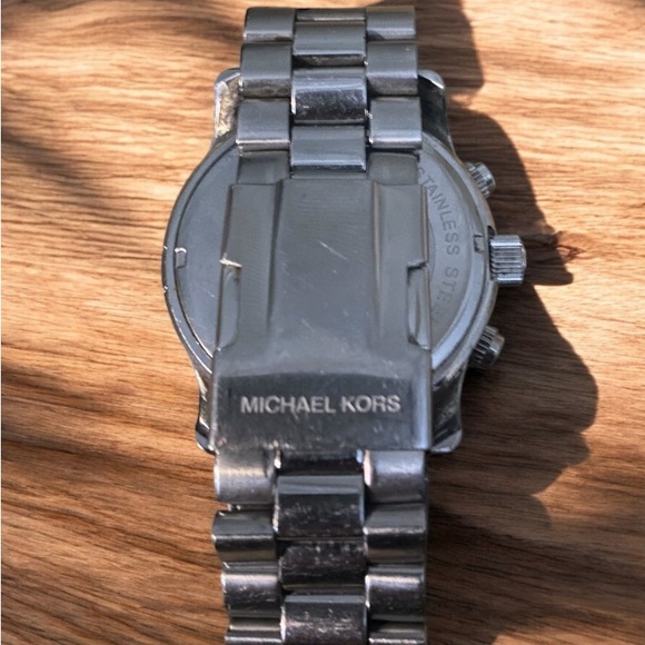 Michael Kors Mens Chronograph Watch EUC - Picture 4 of 6